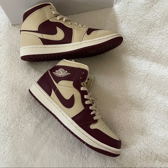 Nike Jordan - Picture 6 of 12